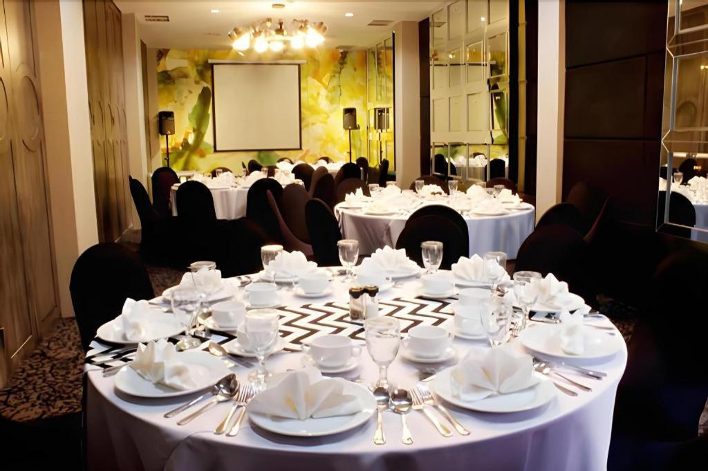 Couleur Hotel Cengkareng Jakarta Eksteriør billede
